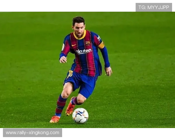 足球球星常见场上位置分析与角色定位详解 足球球星常见场上位置分析与角色定位详解